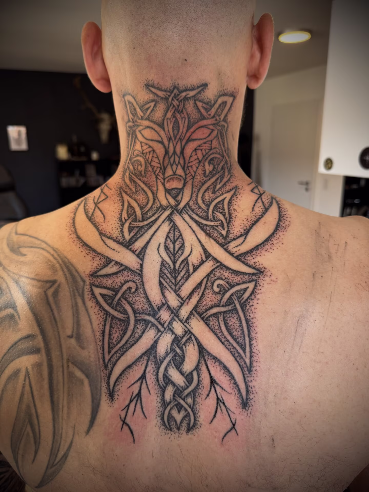 Atmosphäre Tattoostudio – Einblick in die Arbeit von Ancient Pain Tattoo Marburg (633)